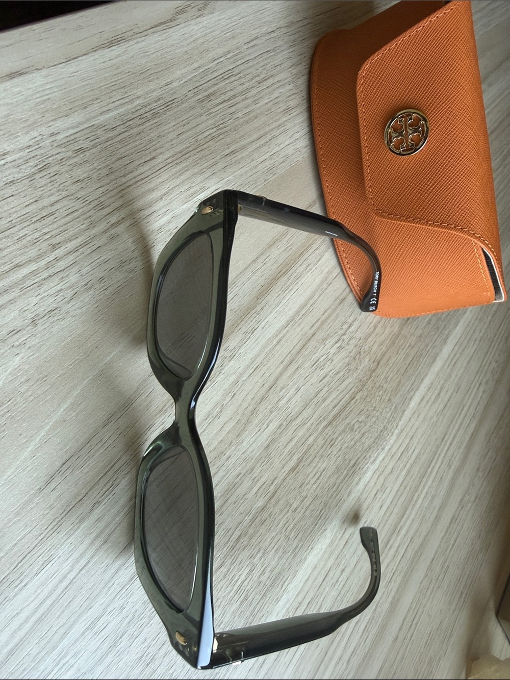 NWOT: Tory Burch Smoke Green Rectangle Sunglasses with Orange Case